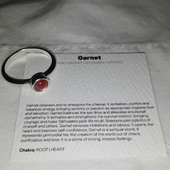 Garnet Ring - Picture 2 of 4